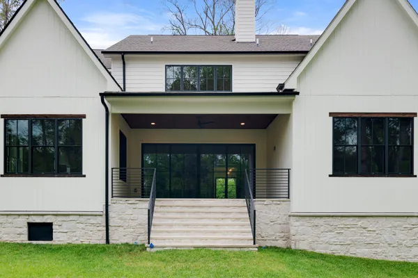 $3,200,000 | 706 Brook Hollow Road, Nashville, TN 37205