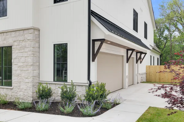 $3,200,000 | 706 Brook Hollow Road, Nashville, TN 37205