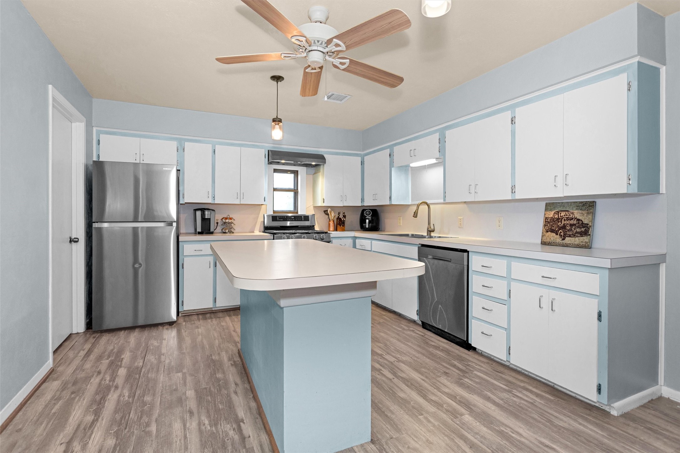 1708 League Line Road Conroe, TX 77304 - Photo 13 of 49