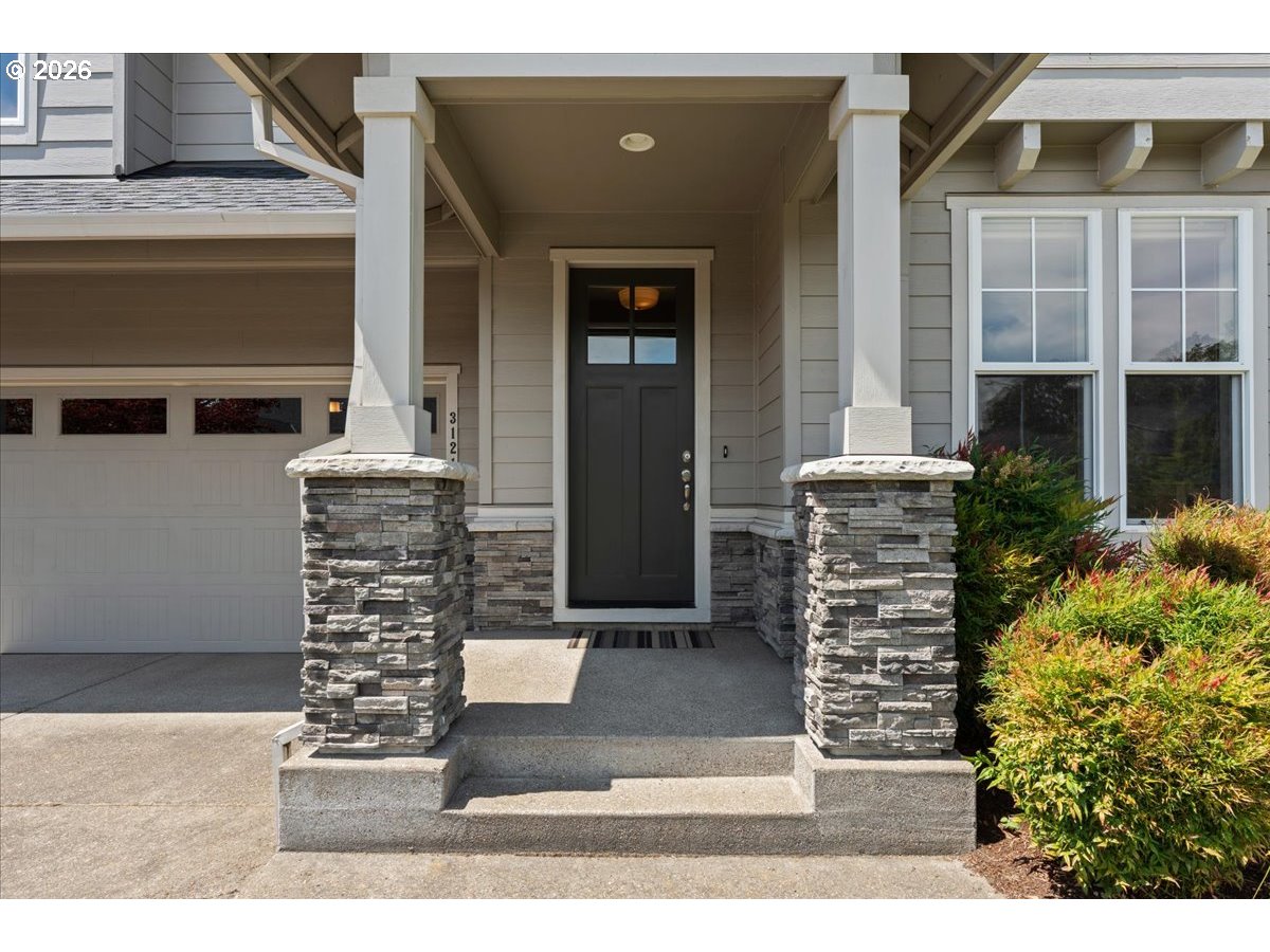 3121 Southeast Riesling Road Milwaukie, OR 97267 - Photo 3 of 46