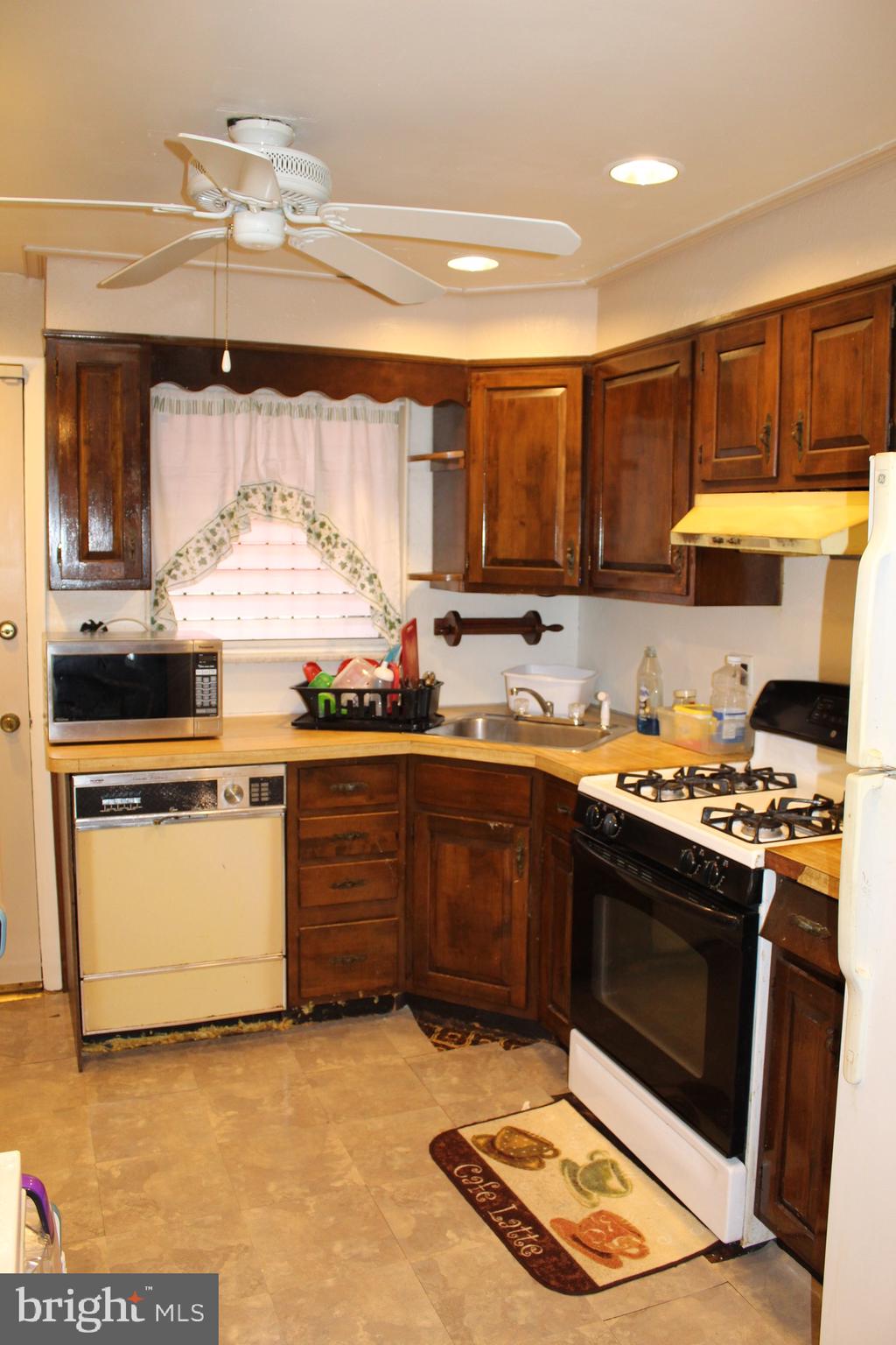 725 West Ritner Street Philadelphia, PA 19148 - Photo 15 of 25 Gallery Image 15