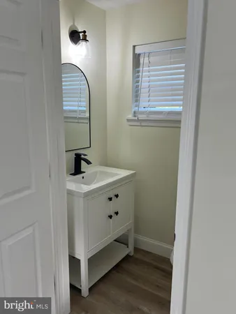 $3,100 | 200 Penn Street, Riverton, NJ 08077