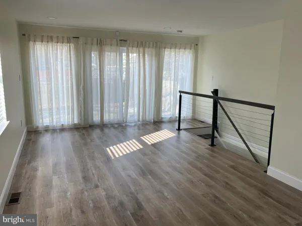 $3,100 | 200 Penn Street, Riverton, NJ 08077