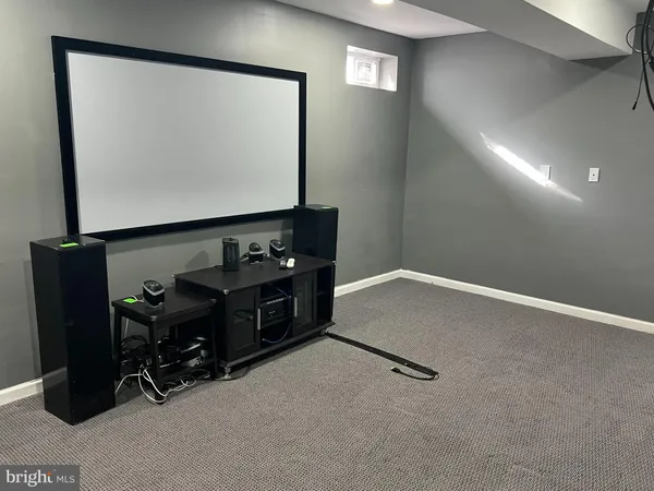 $3,100 | 200 Penn Street, Riverton, NJ 08077