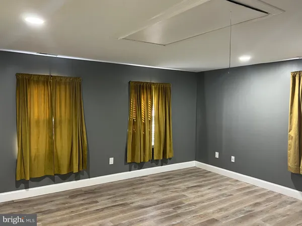 $3,100 | 200 Penn Street, Riverton, NJ 08077