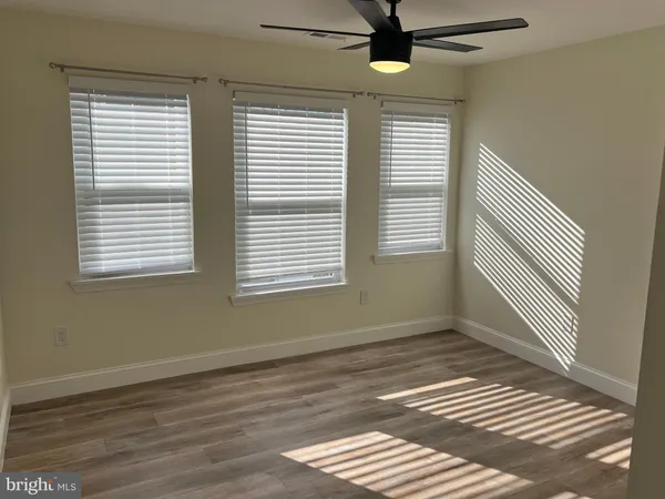 $3,100 | 200 Penn Street, Riverton, NJ 08077