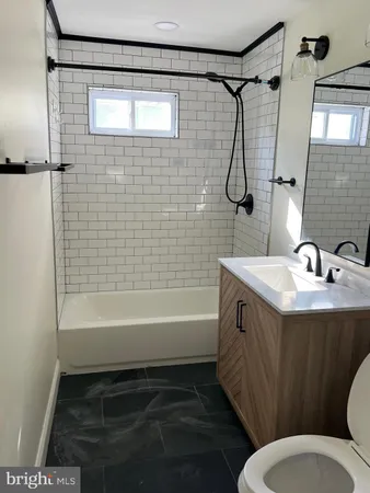 $3,100 | 200 Penn Street, Riverton, NJ 08077