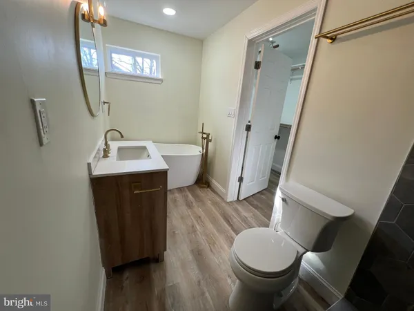 $3,100 | 200 Penn Street, Riverton, NJ 08077