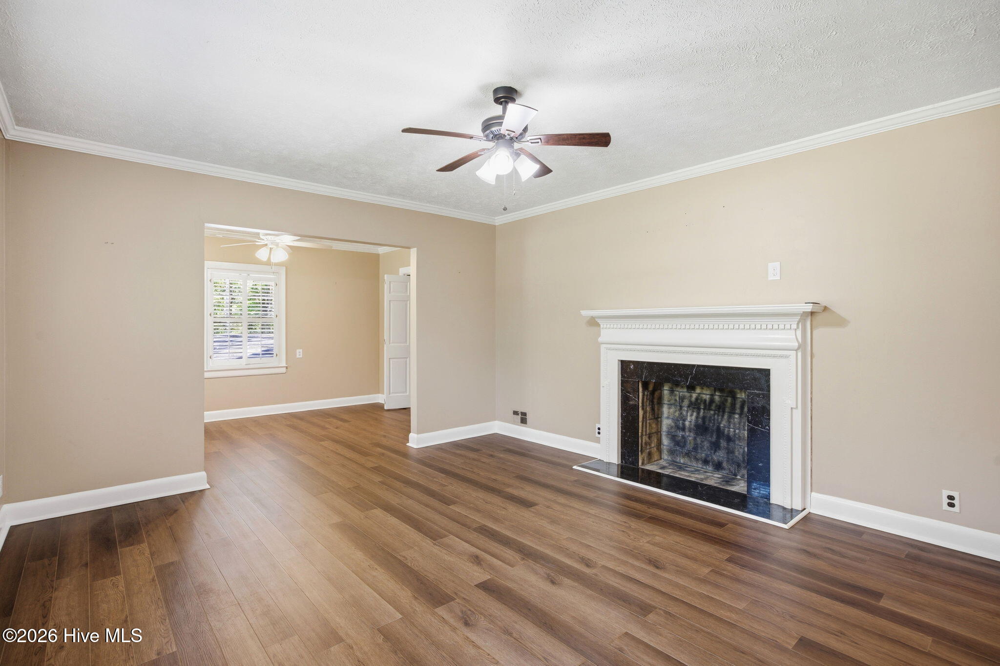 302 Copas Road Southwest Shallotte, NC 28470 - Photo 13 of 32 Living Room
