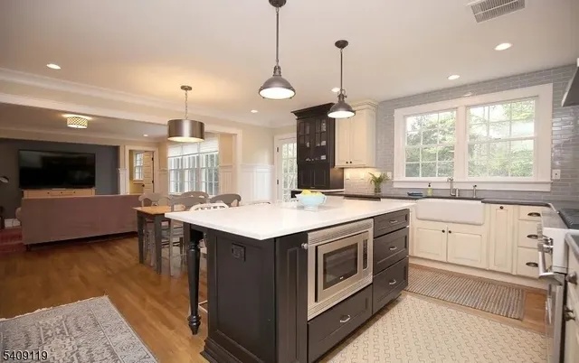 $2,495,000 | 15 Canterbury Lane, Short Hills, NJ 07078