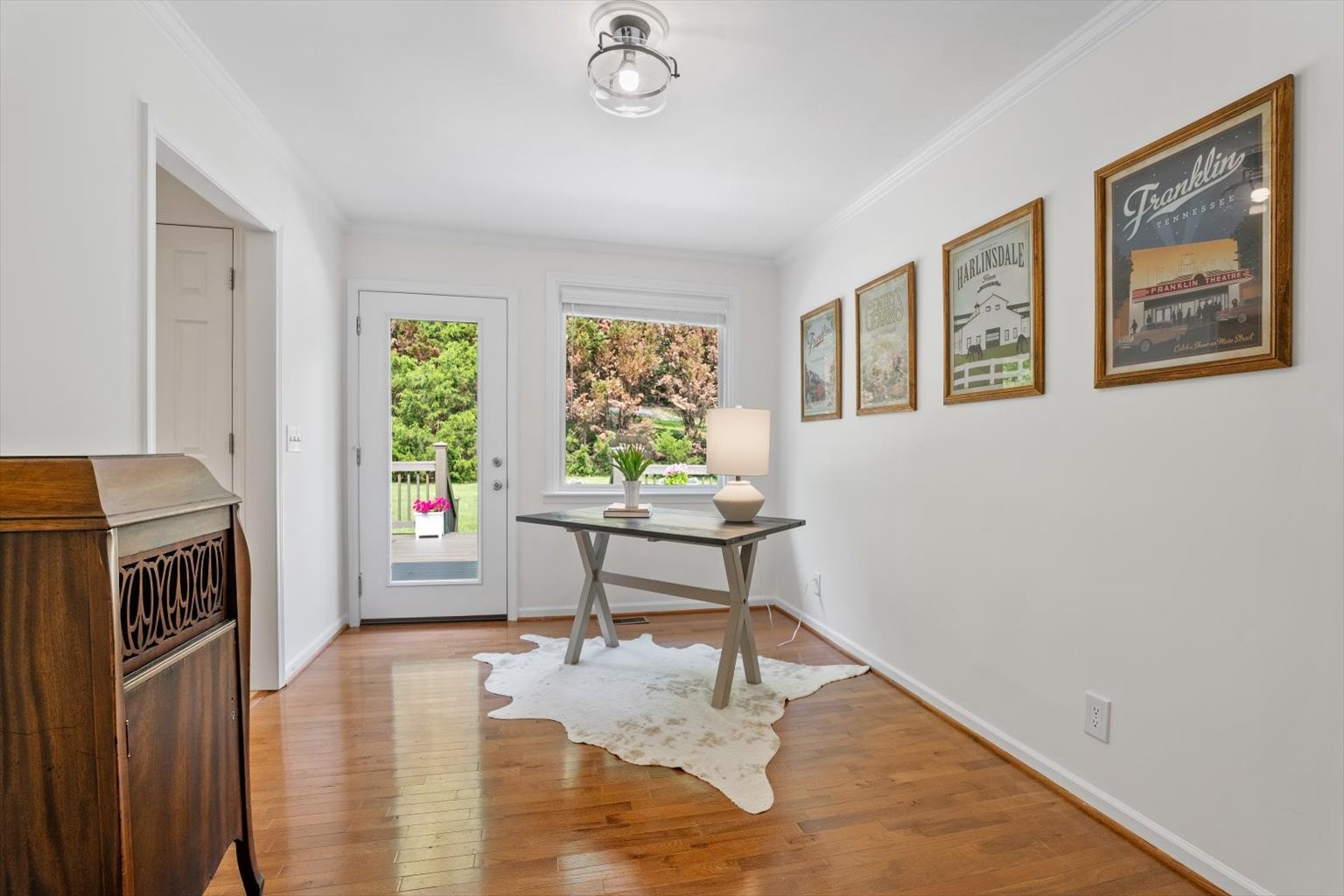 775 High Point Ridge Road Franklin, TN 37069 - Photo 13 of 41 a living room with furniture and a window