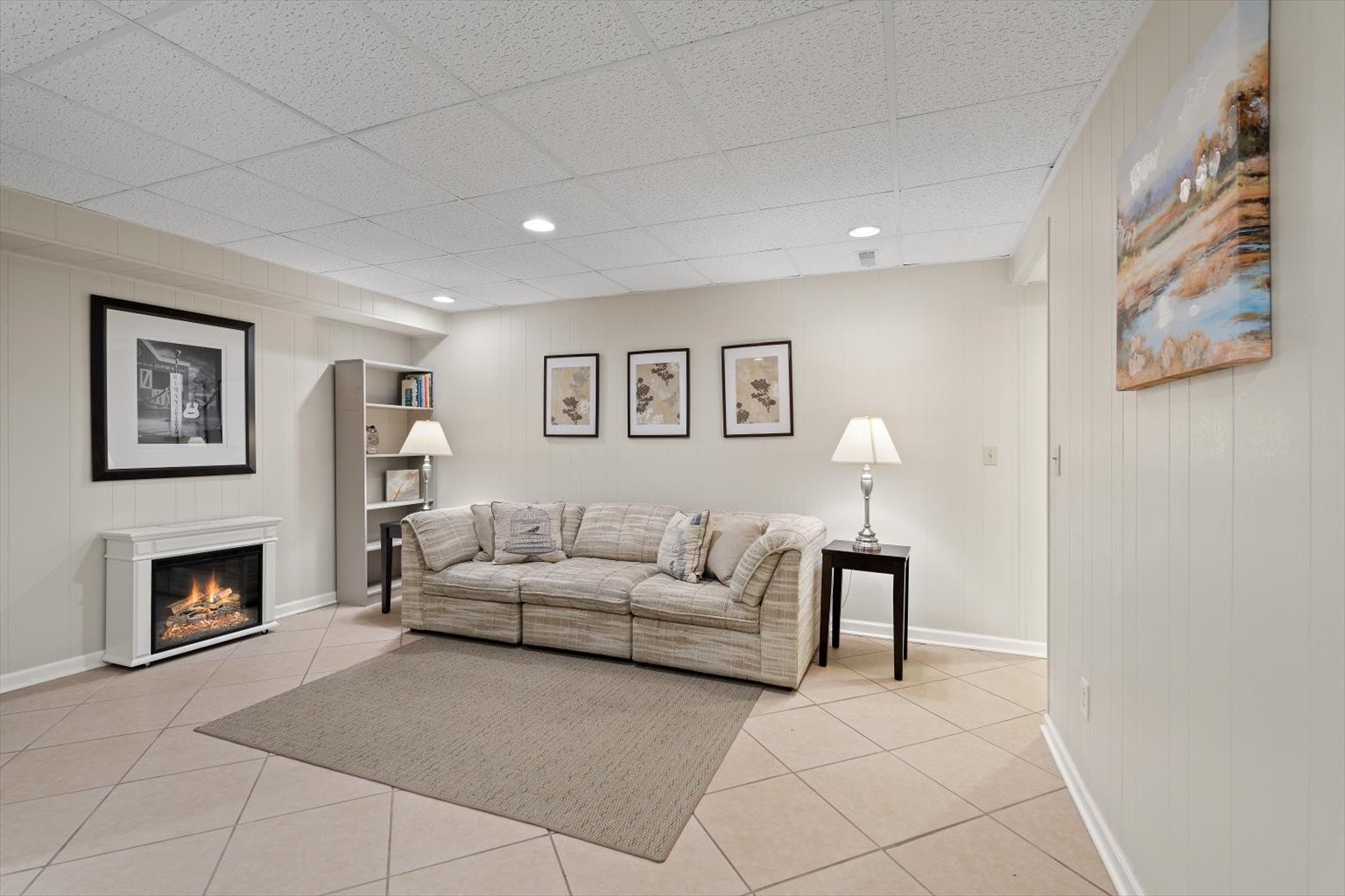 775 High Point Ridge Road Franklin, TN 37069 - Photo 28 of 41 a living room with furniture and a fireplace