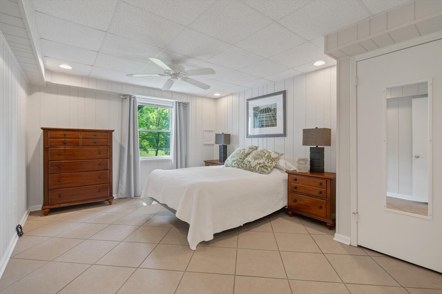 775 High Point Ridge Road Franklin, TN 37069 - Photo 32 of 41 a bedroom with a bed and a window