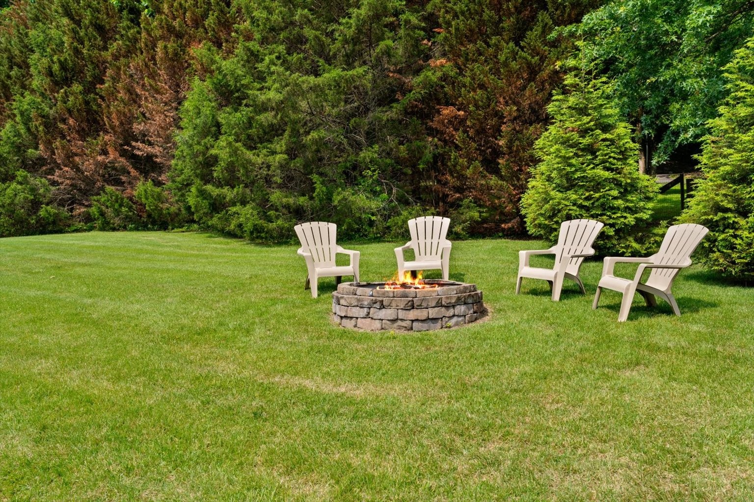 775 High Point Ridge Road Franklin, TN 37069 - Photo 39 of 41 a view of a yard with table and chairs