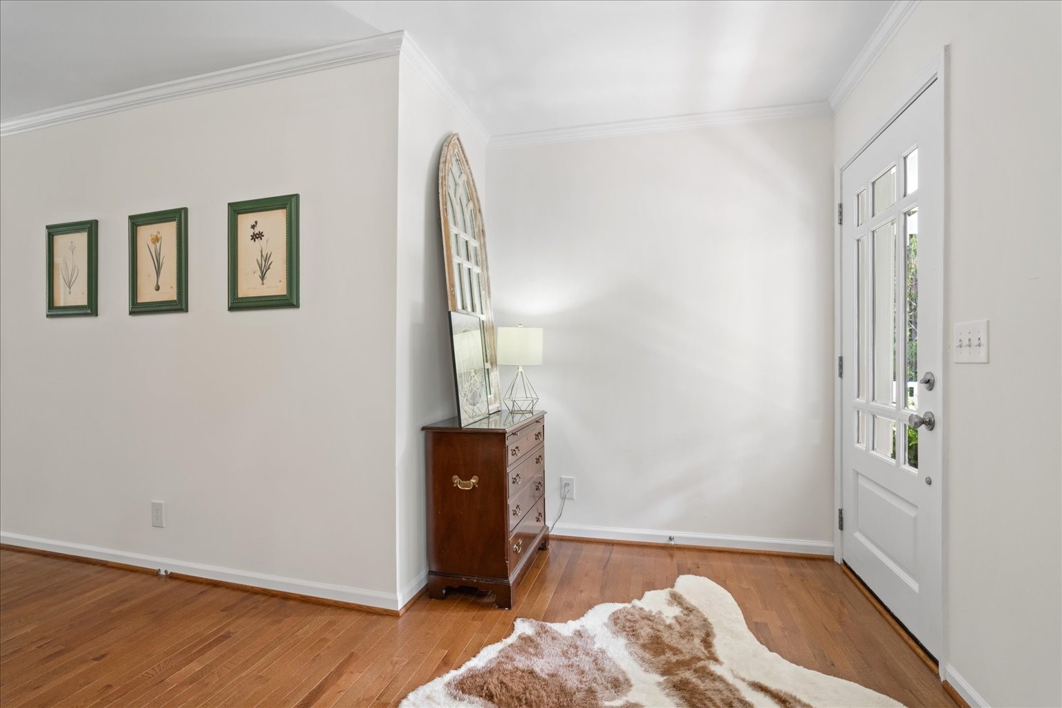 775 High Point Ridge Road Franklin, TN 37069 - Photo 8 of 41 a view of livingroom with hardwood floor and hallway