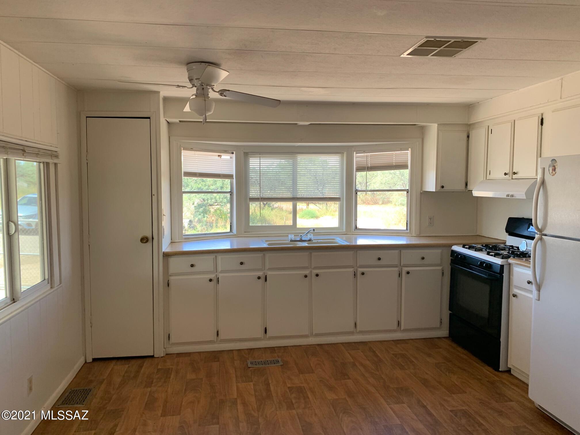 3108 West Rice Road Benson, AZ 85602 - Photo 6 of 37