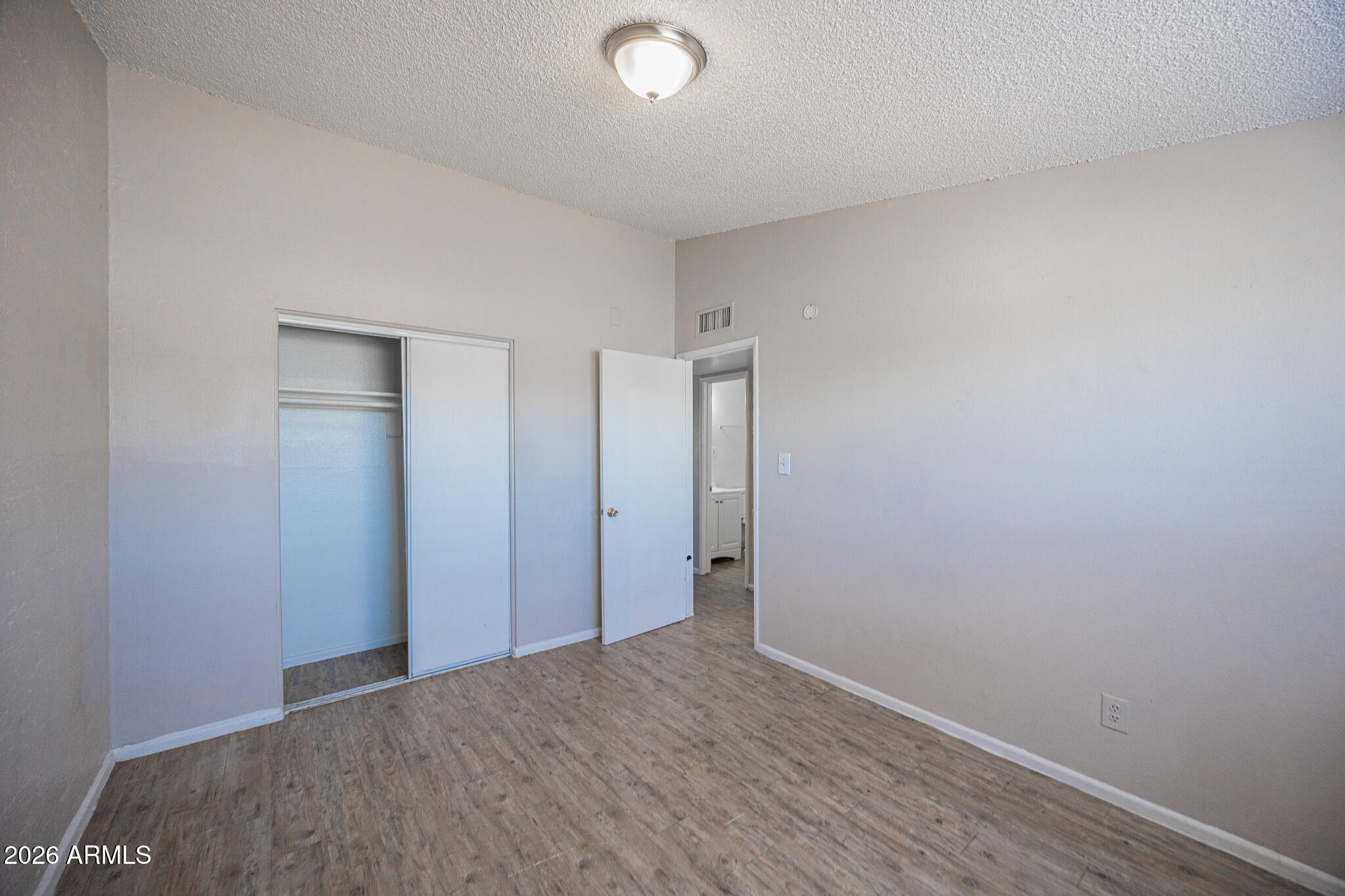 2123 West Devonshire Avenue, Unit 9 Phoenix, AZ 85015 - Photo 12 of 12 B33A7007