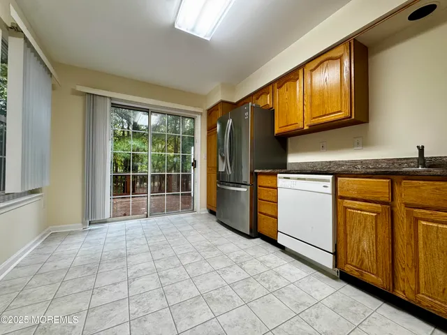 $3,800 | 28 Alpine Road, Unit 177, Holmdel, NJ 07733