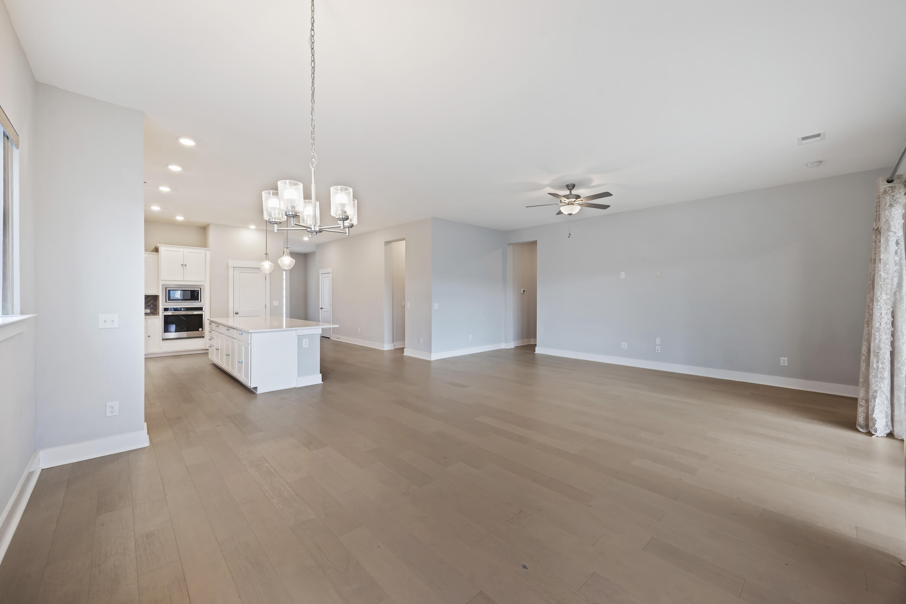 114 Sandy Bend Lane Summerville, SC 29486 - Photo 17 of 40 243A8122