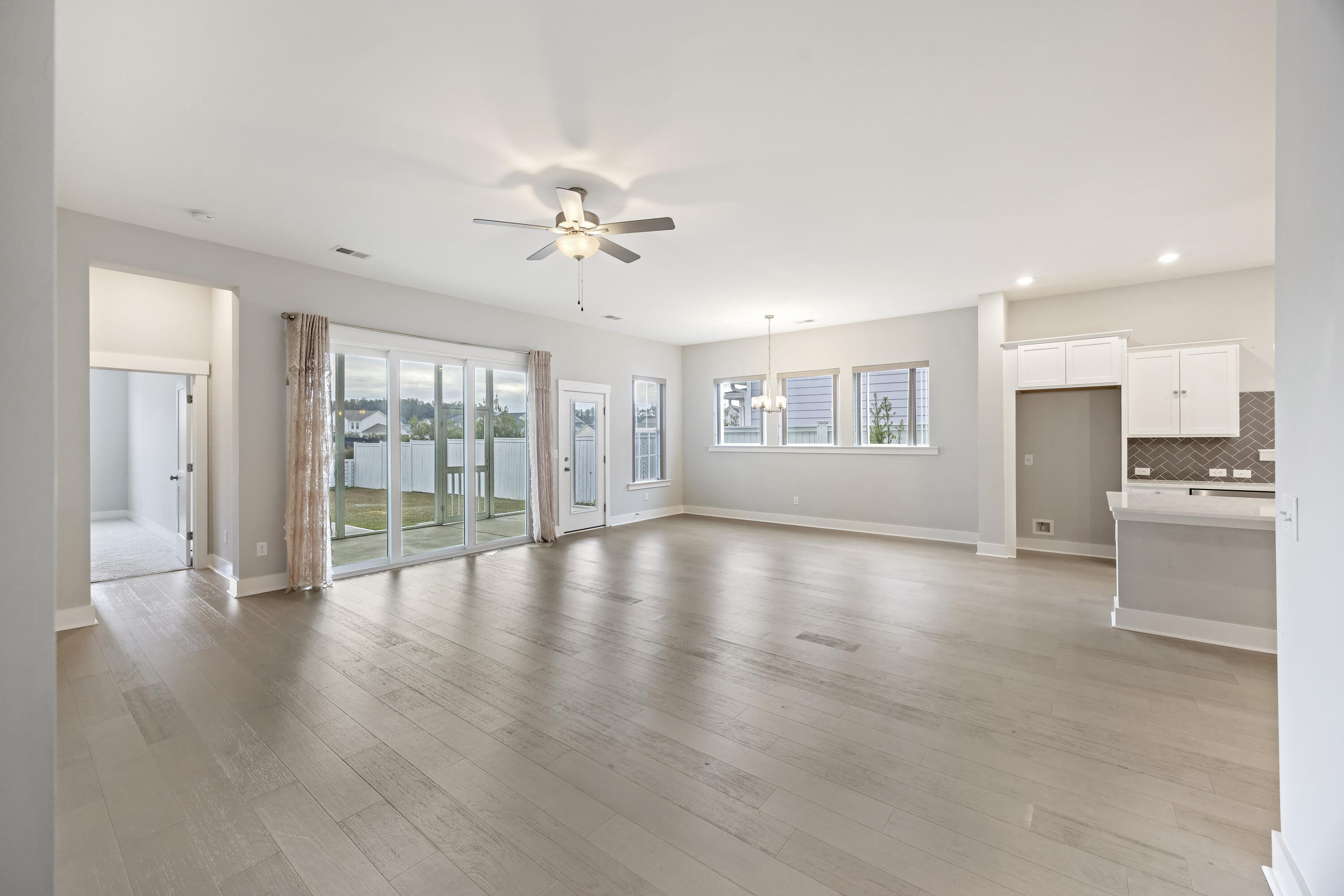 114 Sandy Bend Lane Summerville, SC 29486 - Photo 18 of 40 243A8137