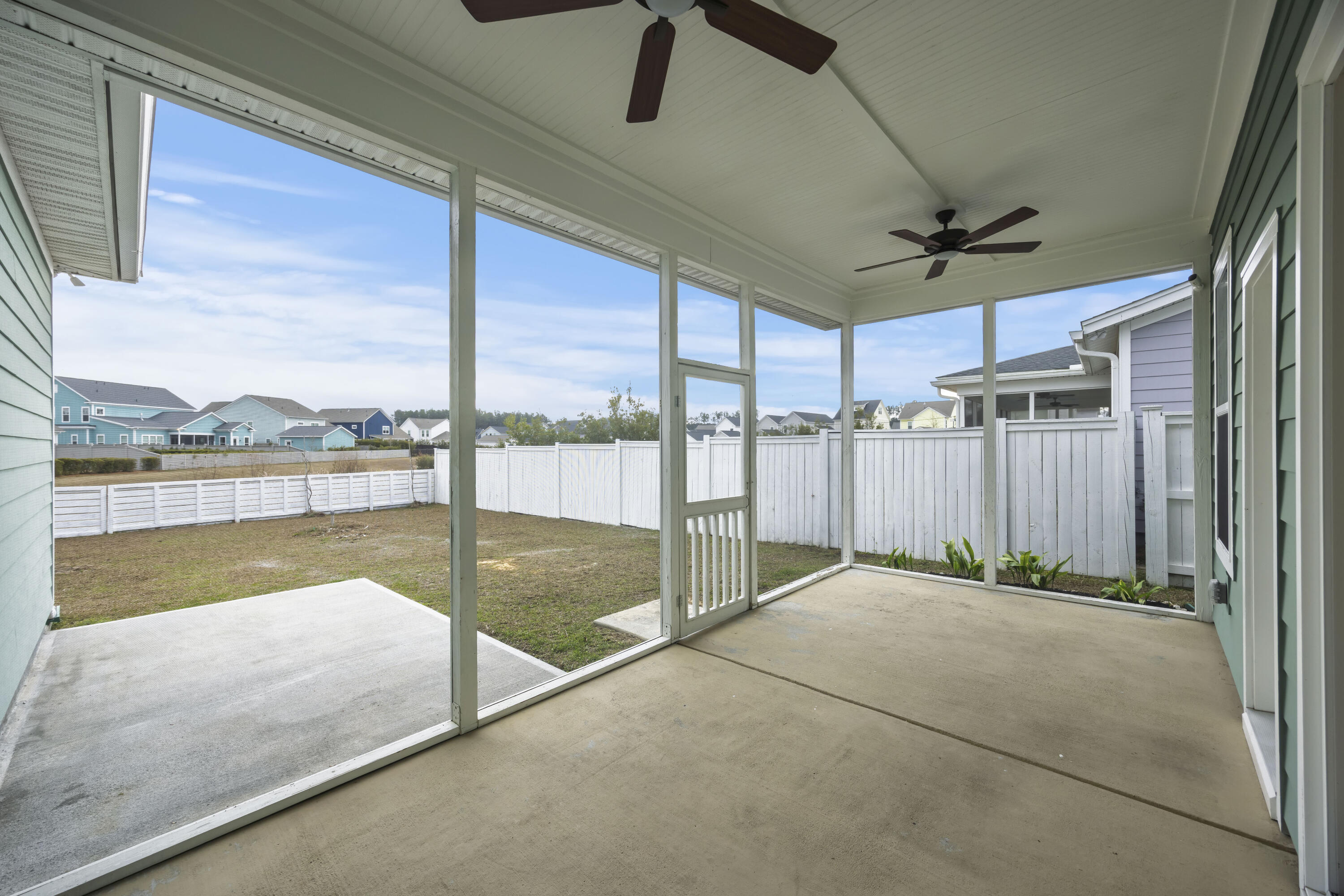 114 Sandy Bend Lane Summerville, SC 29486 - Photo 6 of 40 243A8042