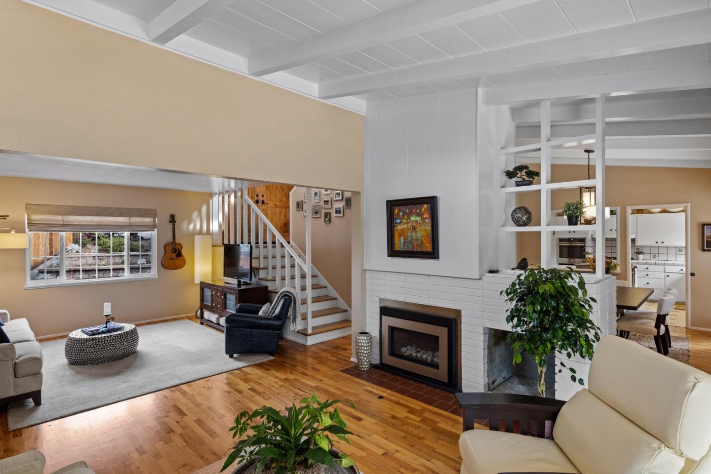 3622 Oliver Road Carmel, CA 93923 - Photo 8 of 32 Gallery Image 8