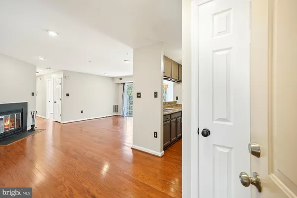 $250,000 | 2051 Alice Avenue, Unit 2051303, Oxon Hill, MD 20745