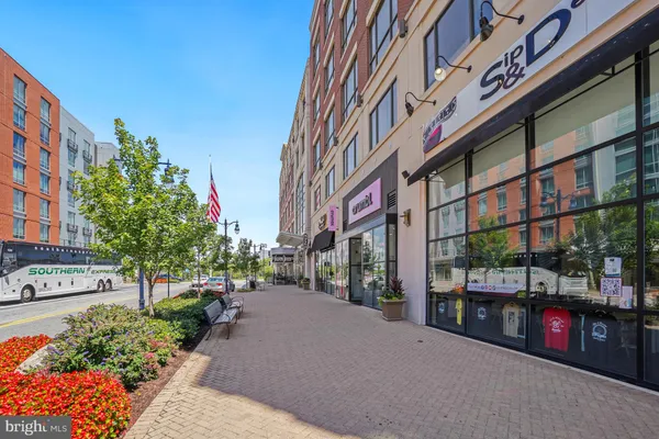 $250,000 | 2051 Alice Avenue, Unit 2051303, Oxon Hill, MD 20745