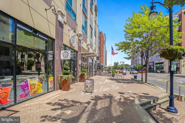 $250,000 | 2051 Alice Avenue, Unit 2051303, Oxon Hill, MD 20745