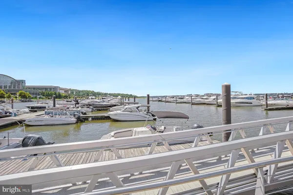 $250,000 | 2051 Alice Avenue, Unit 2051303, Oxon Hill, MD 20745