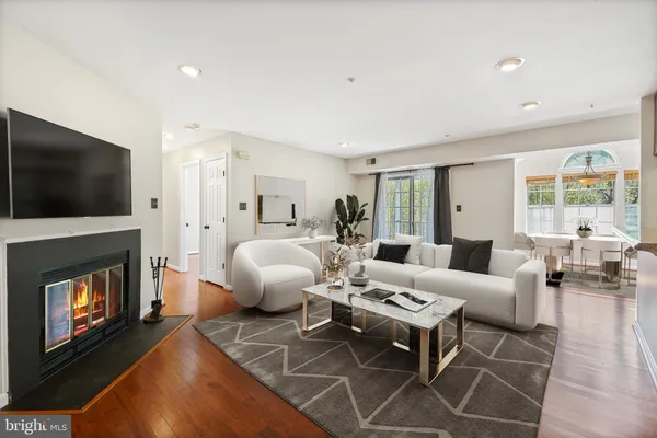 $250,000 | 2051 Alice Avenue, Unit 2051303, Oxon Hill, MD 20745