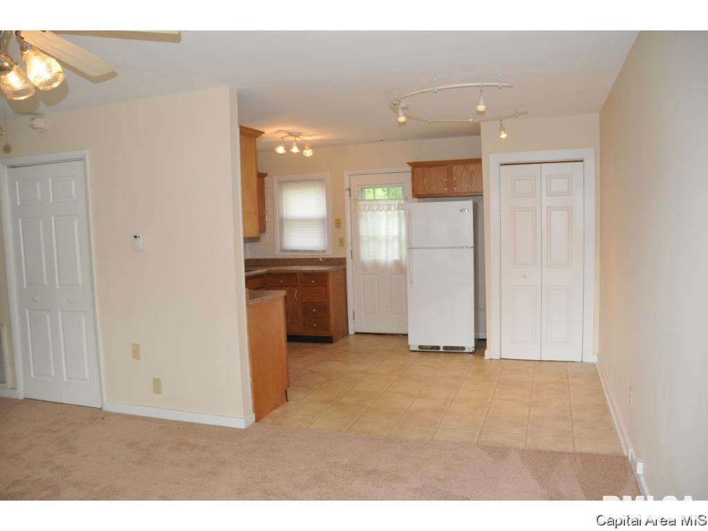 2306 Ramsey Road Springfield, IL 62702 - Photo 3 of 12