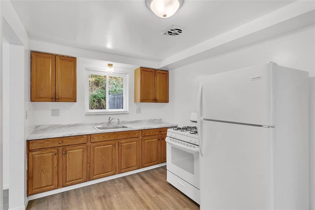 265-267 Universal Road Pittsburgh, PA 15235 - Photo 11 of 22 Gallery Image 11