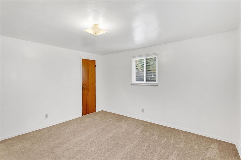 265-267 Universal Road Pittsburgh, PA 15235 - Photo 16 of 22 Gallery Image 16