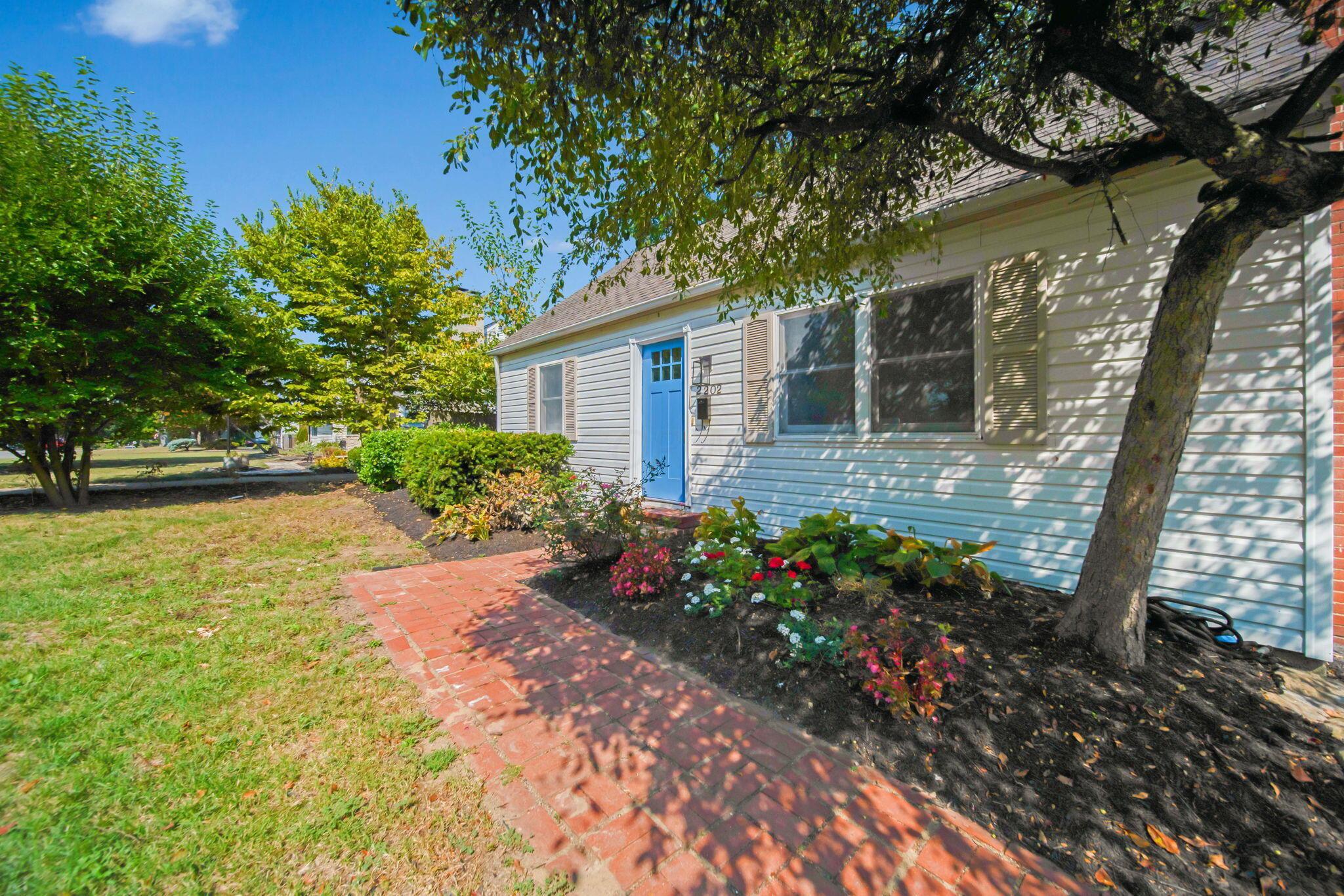 2202 Edgevale Road Columbus, OH 43221 - Photo 2 of 35 Front Exterior