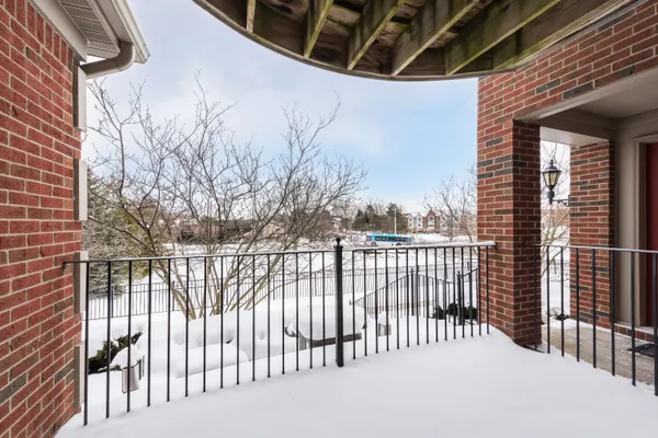 $2,600 | 120 West Oakbrook Drive, Ann Arbor, MI 48103