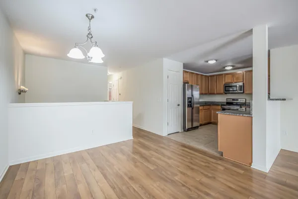 $2,600 | 120 West Oakbrook Drive, Ann Arbor, MI 48103