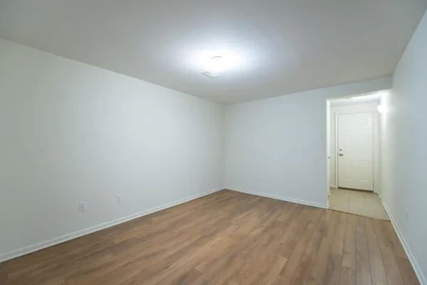 $2,600 | 120 West Oakbrook Drive, Ann Arbor, MI 48103