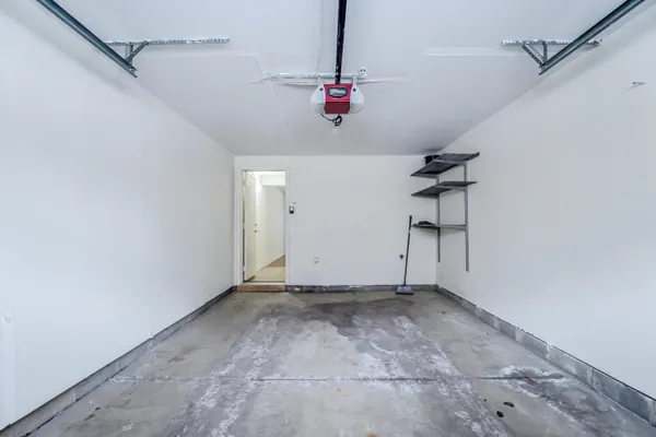 $2,600 | 120 West Oakbrook Drive, Ann Arbor, MI 48103