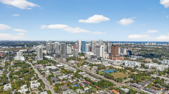 $2,500,000 | 304 Southwest 12th Court, Fort Lauderdale, FL 33315