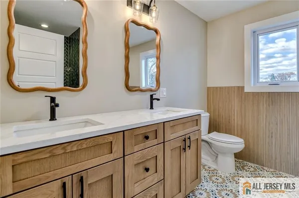 $824,900 | 3 Lyons Street, South River, NJ 08882