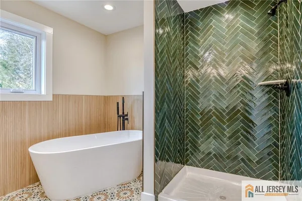 $824,900 | 3 Lyons Street, South River, NJ 08882