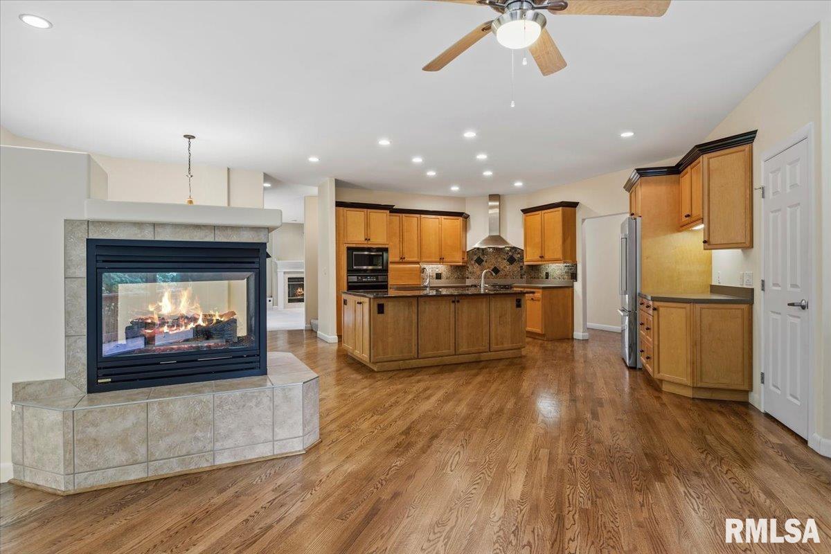 4104 Chandlerwood Road Springfield, IL 62711 - Photo 14 of 64