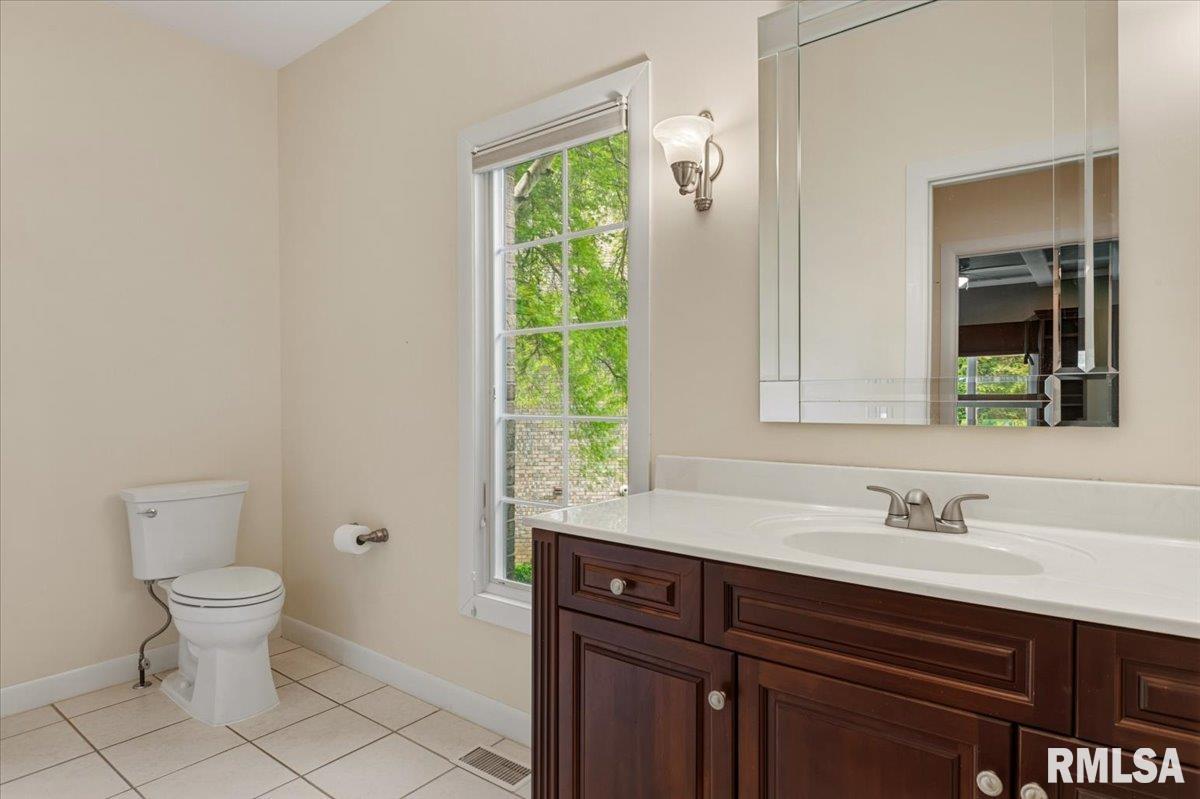 4104 Chandlerwood Road Springfield, IL 62711 - Photo 27 of 64