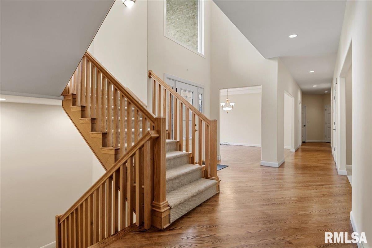 4104 Chandlerwood Road Springfield, IL 62711 - Photo 5 of 64