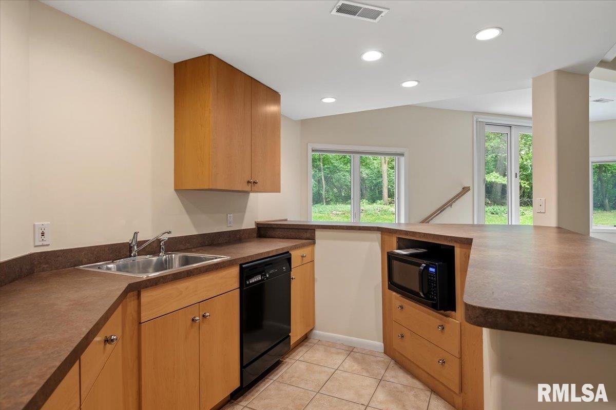 4104 Chandlerwood Road Springfield, IL 62711 - Photo 54 of 64