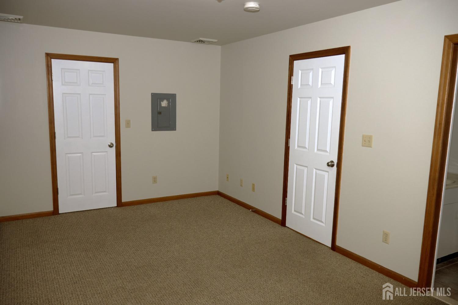 494 Harris Avenue, Unit B Middlesex, NJ 08846 - Photo 14 of 22