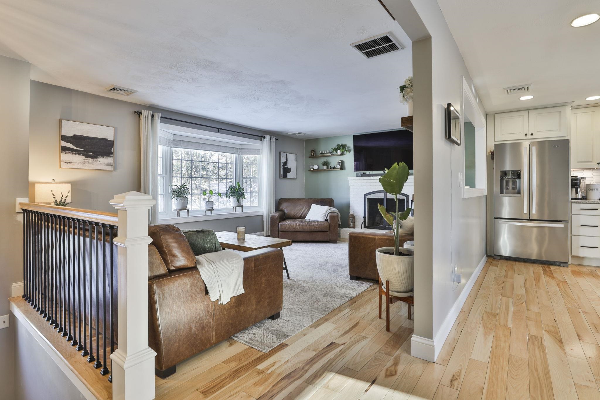 26 Sunapee Street Nashua, NH 03063 - Photo 12 of 37