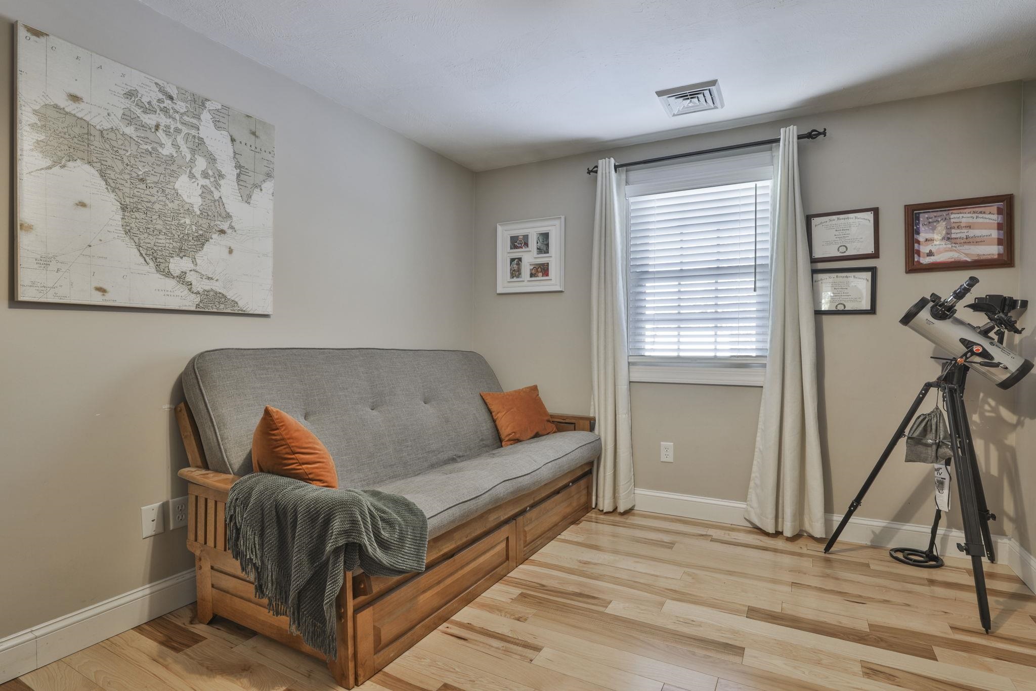 26 Sunapee Street Nashua, NH 03063 - Photo 27 of 37