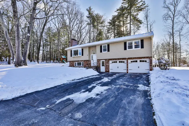 $535,000 | 26 Sunapee Street, Nashua, NH 03063
